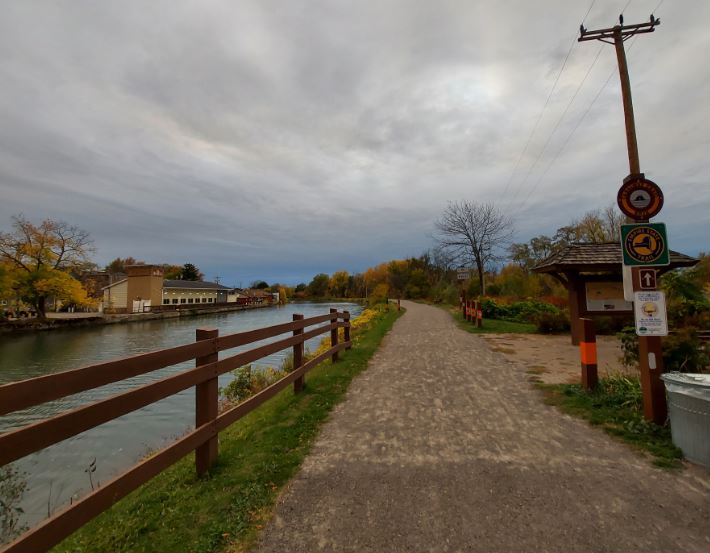 Erie canal shop bike ride